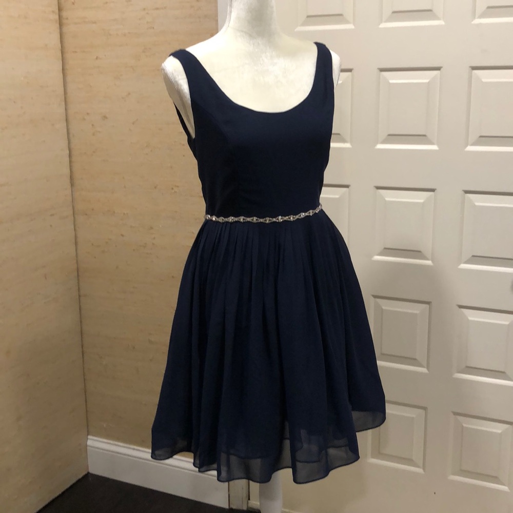 Minuet Navy blue juniors formal/cocktail dress
